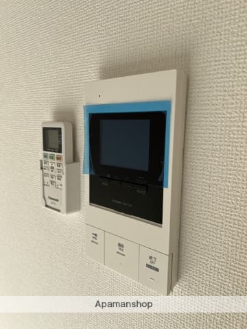 Room image 10