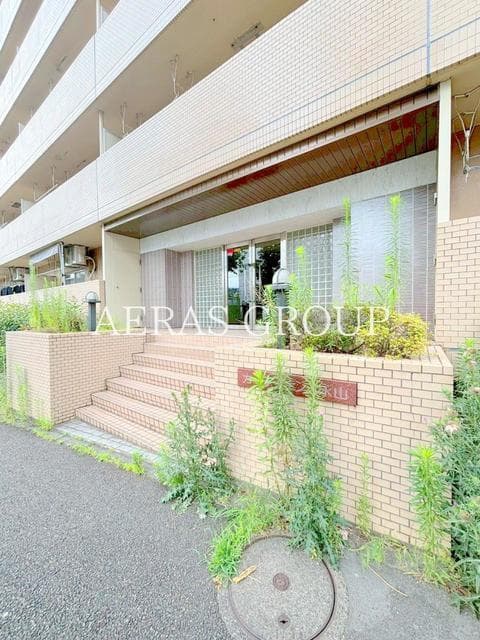 Room image 11