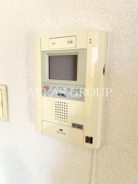 Room image 11