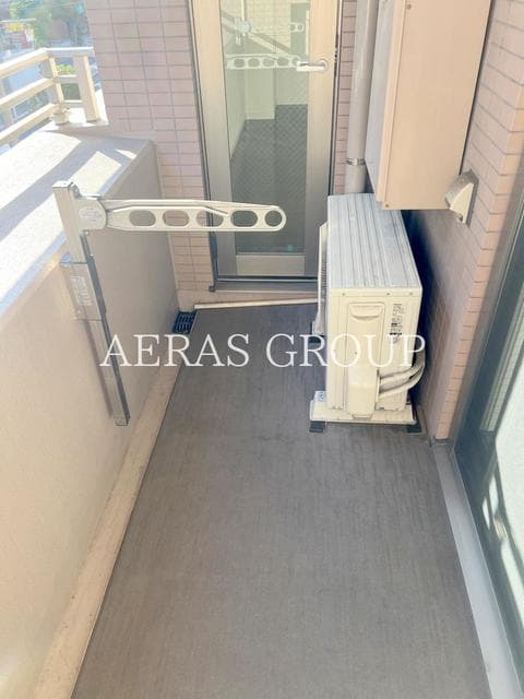 Room image 10
