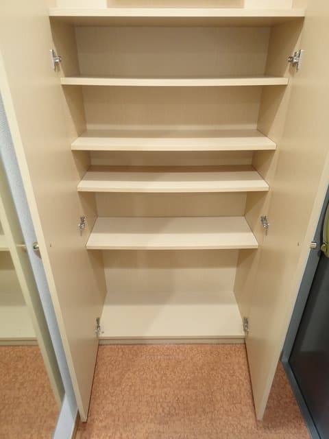 Room image 11