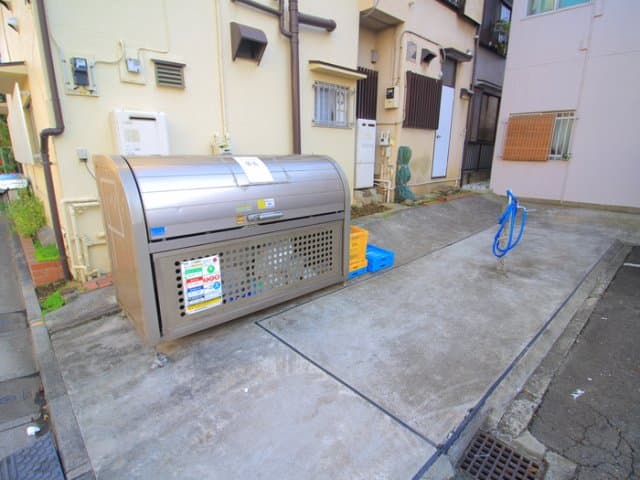 Room image 13