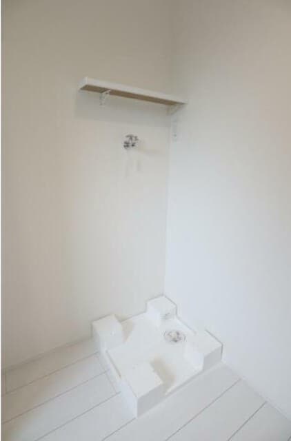Room image 11