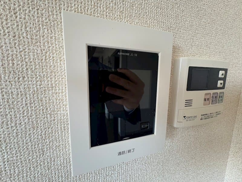 Room image 9
