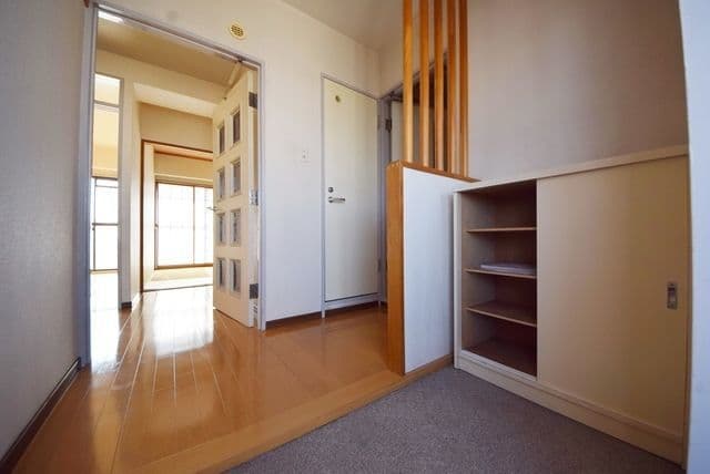 Room image 13