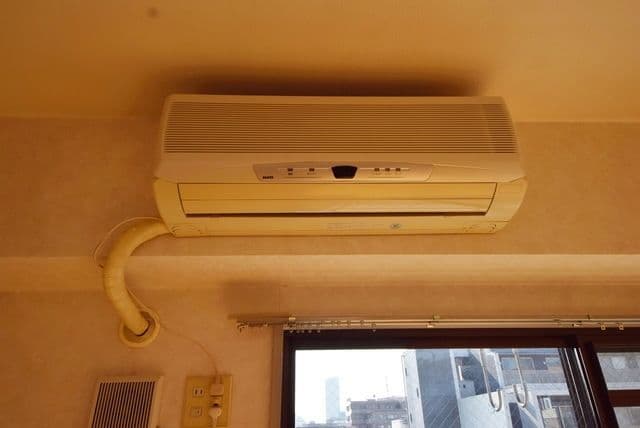 Room image 12