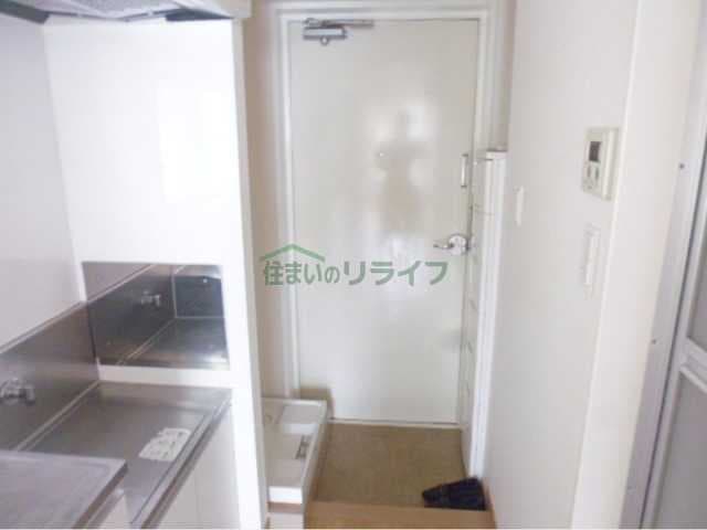 Room image 11