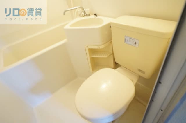 Room image 9