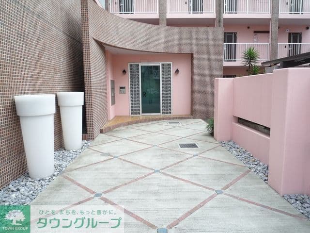 Room image 13