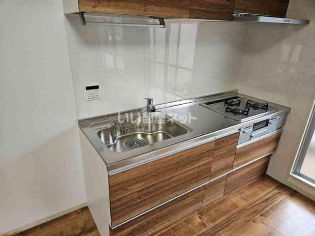 Preview interior of Yachiyo Central Residence Building 1