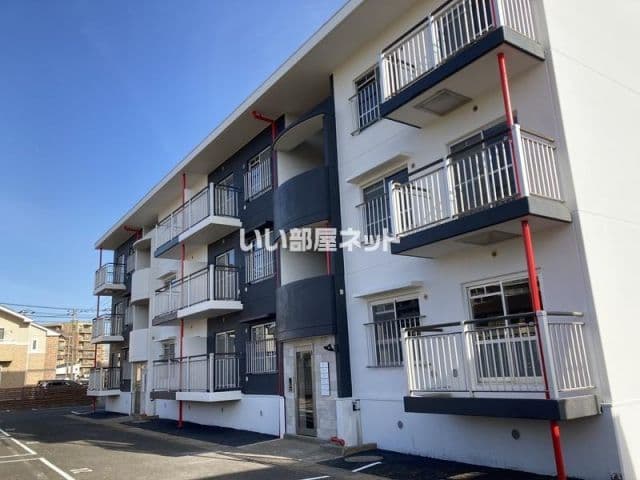 Main exterior of Yachiyo Central Residence Building 1