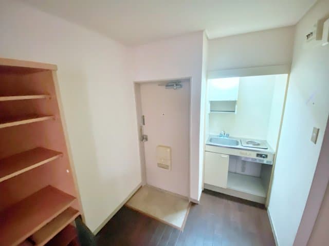 Room image 10