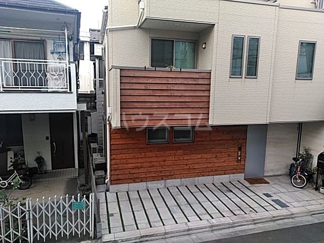 Room image 12