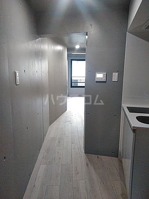 Room image 10