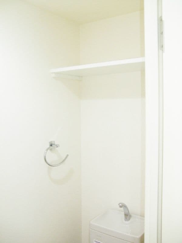 Room image 10