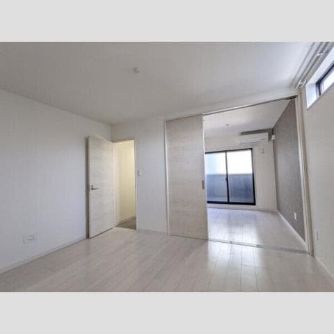 Preview interior of Rb Buzz Kitatsumi