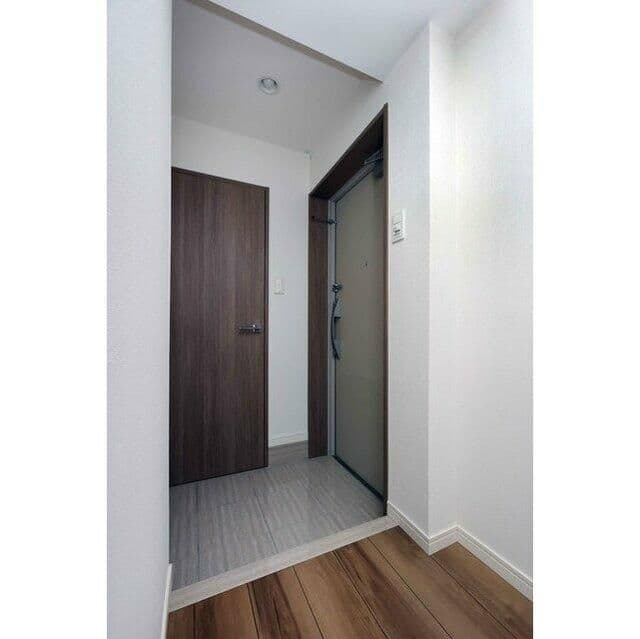 Room image 12