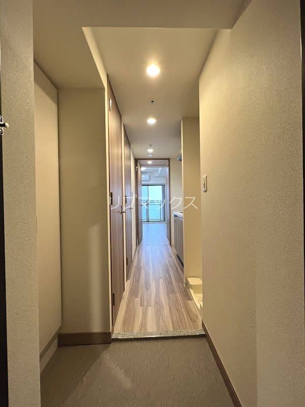 Room image 13