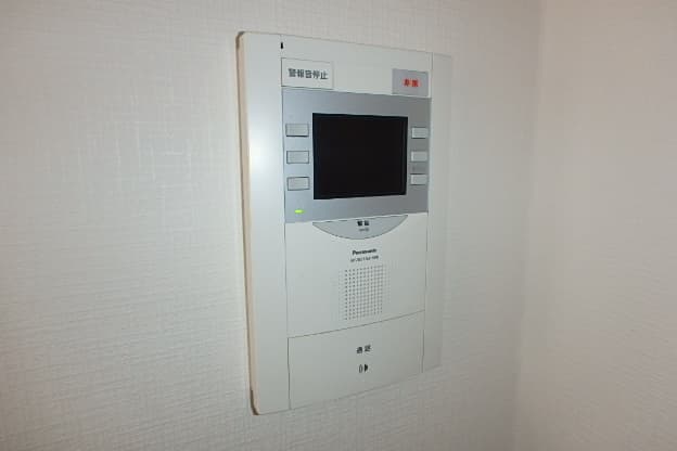Room image 11