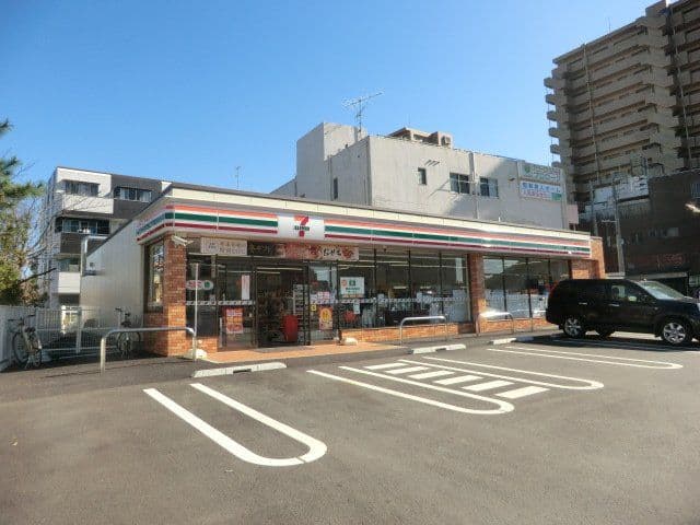 Room image 15