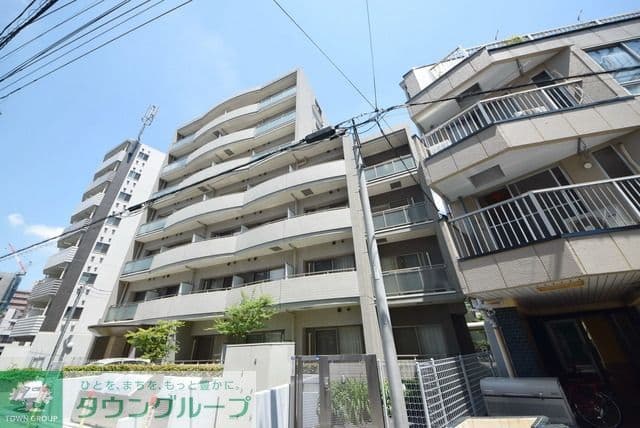 Main exterior of Rb Ivy Terrace