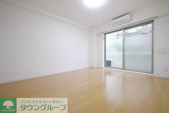 Preview interior of Rb Ivy Terrace