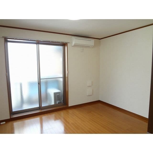 Preview interior of Ampleur Curage Yukari ✨[RT]