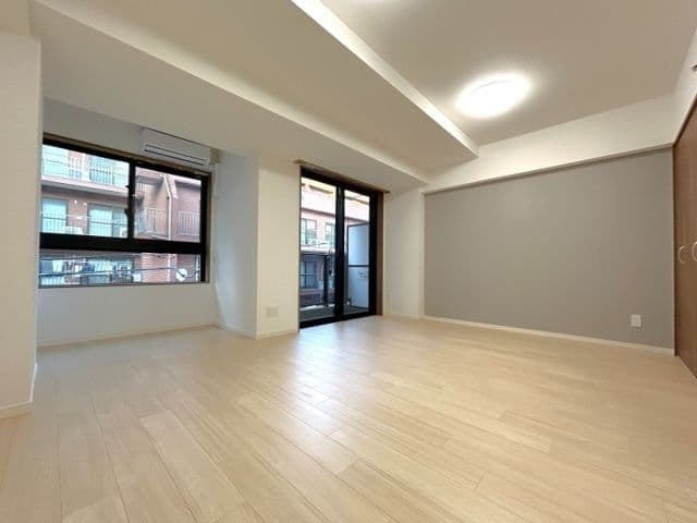 Preview interior of THE PALMS Mitaka I