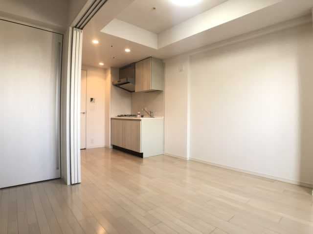 Room image 8