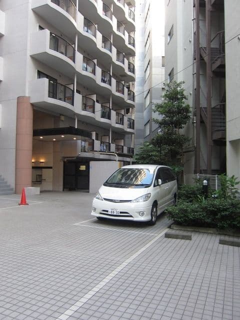 Room image 13