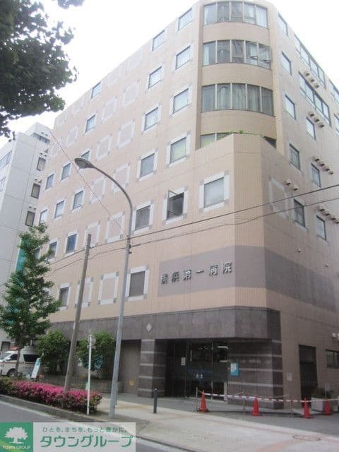 Room image 16