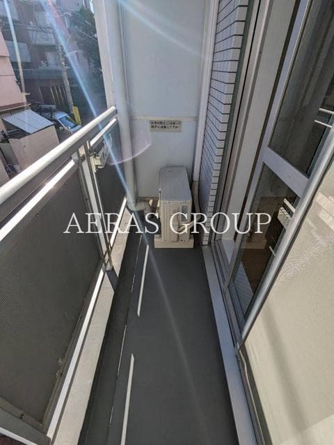 Room image 8