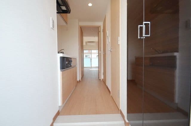 Room image 12