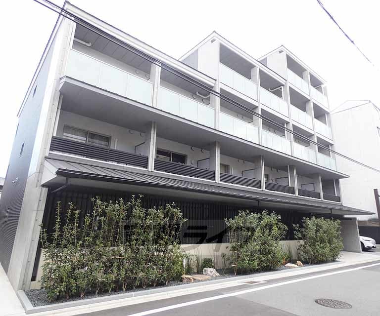 Main exterior of CREST TAPP Kyoto Nijo