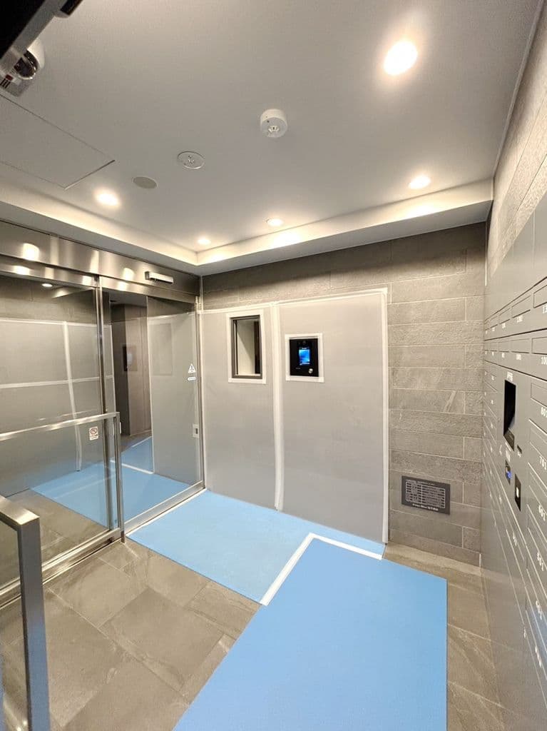 Room image 10
