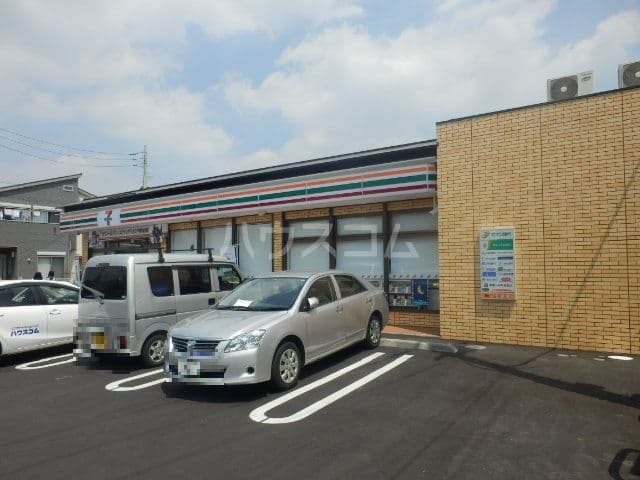 Room image 16