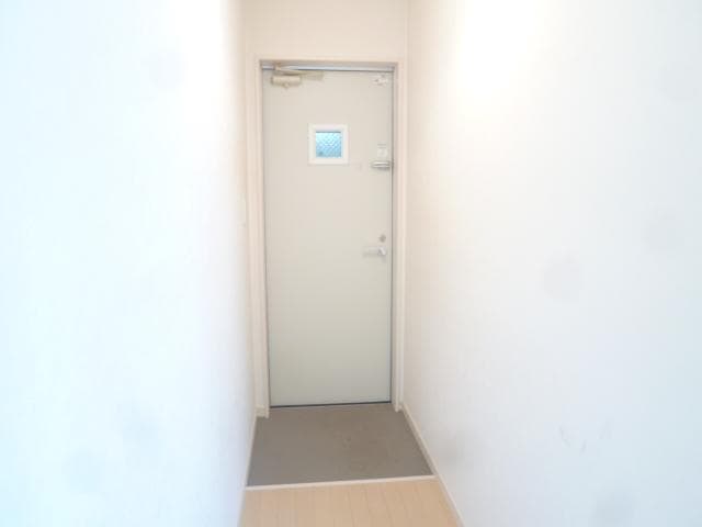 Room image 12