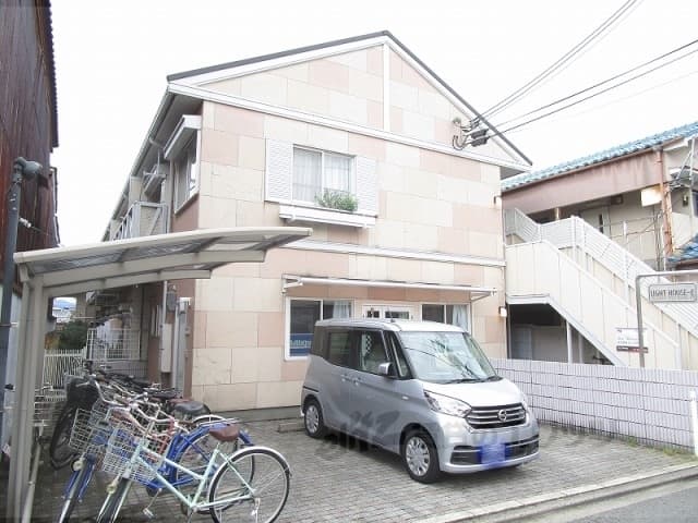 Main exterior of Lighthouse East  KM 🌳