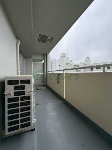 Room image 10