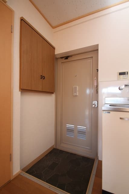 Room image 11
