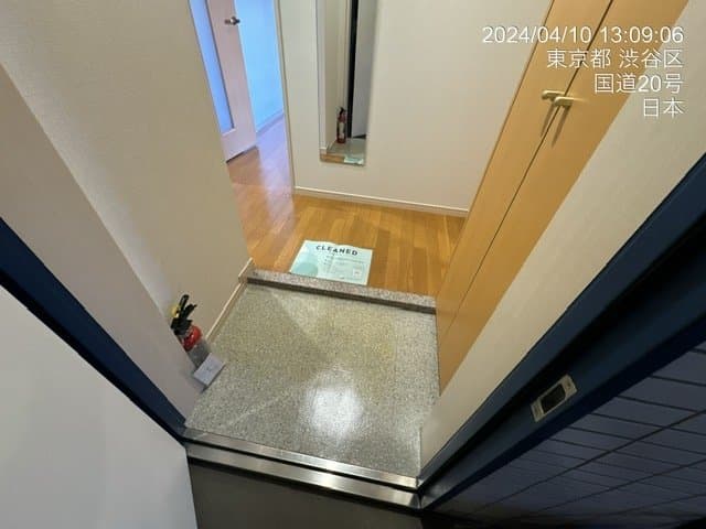 Room image 12