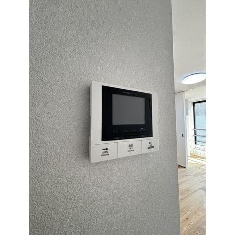 Room image 11