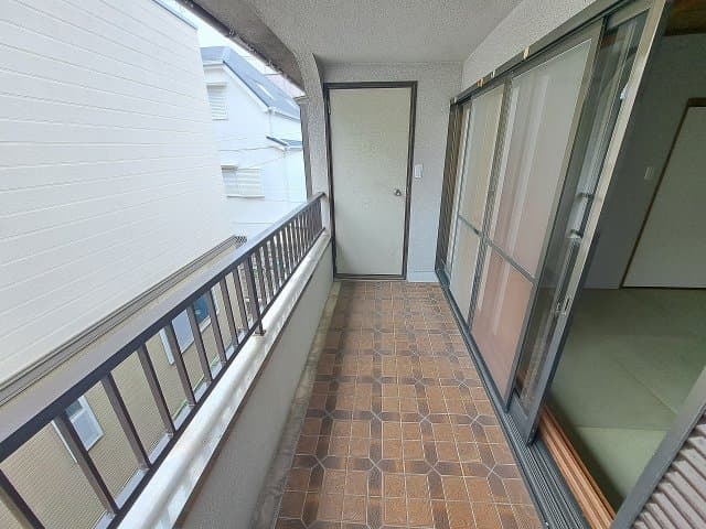 Room image 10