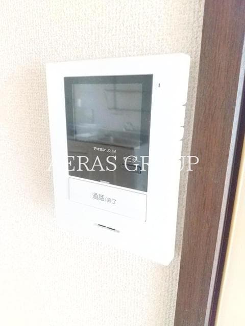 Room image 10