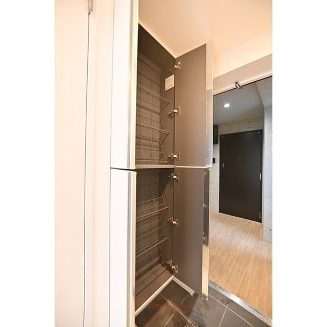 Room image 13