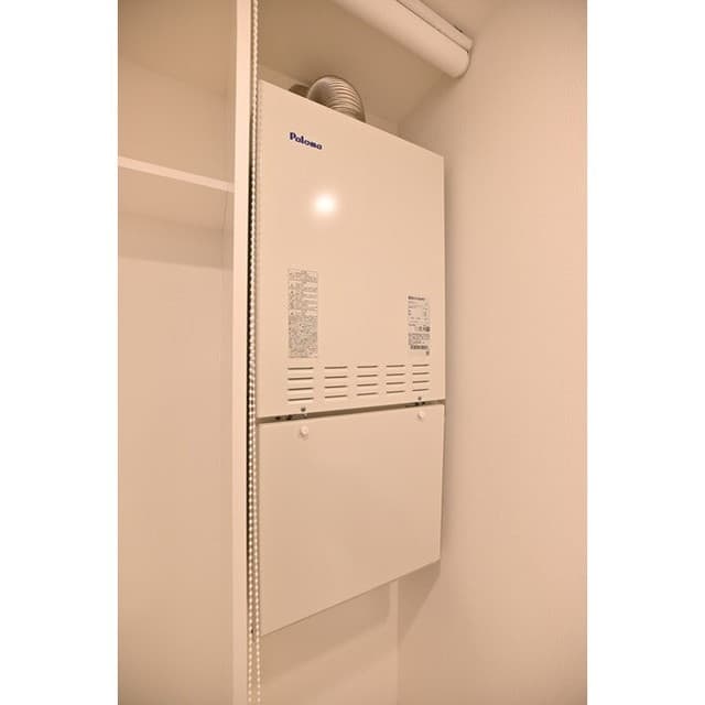 Room image 15
