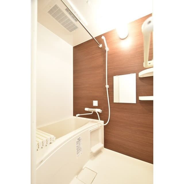 Room image 14