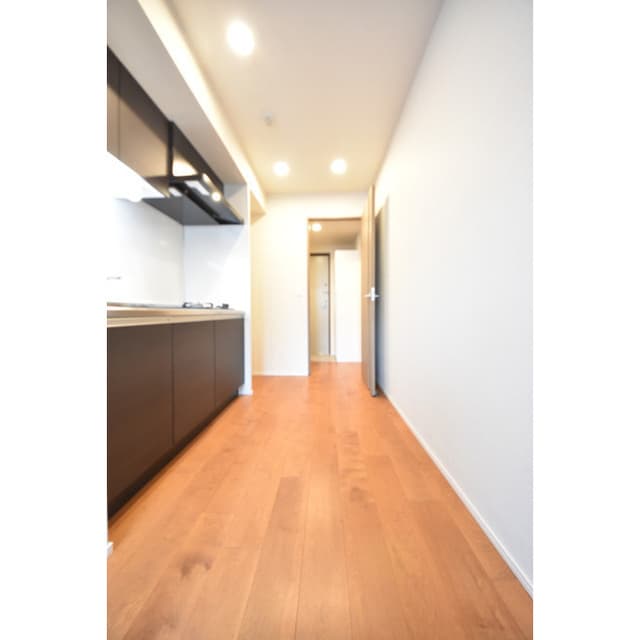 Room image 11