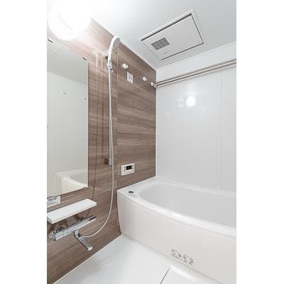 Room image 9