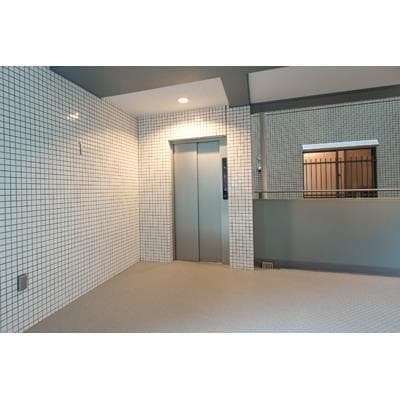 Room image 9